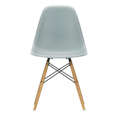 Cadeira Eames em Plástico DSW / Base maple